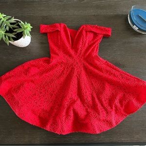 Homecoming MiSC Elevated Basics Women’s Size Small Red Off The Shoulder Dress